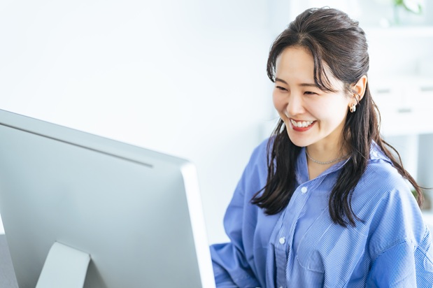 経理業務の完全オンライン化で「属人化解消」と「コスト削減」